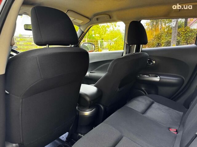 Красный Ниссан Жук, объемом двигателя 1.6 л и пробегом 131 тыс. км за 9990 $, фото 20 на Automoto.ua