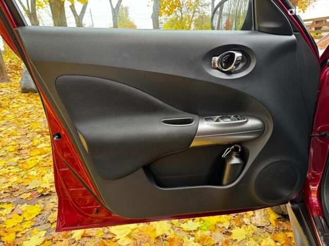 Красный Ниссан Жук, объемом двигателя 1.6 л и пробегом 131 тыс. км за 9990 $, фото 9 на Automoto.ua