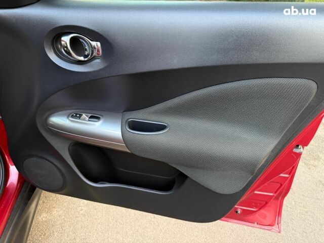 Червоний Ніссан Жук, об'ємом двигуна 1.6 л та пробігом 106 тис. км за 10390 $, фото 20 на Automoto.ua