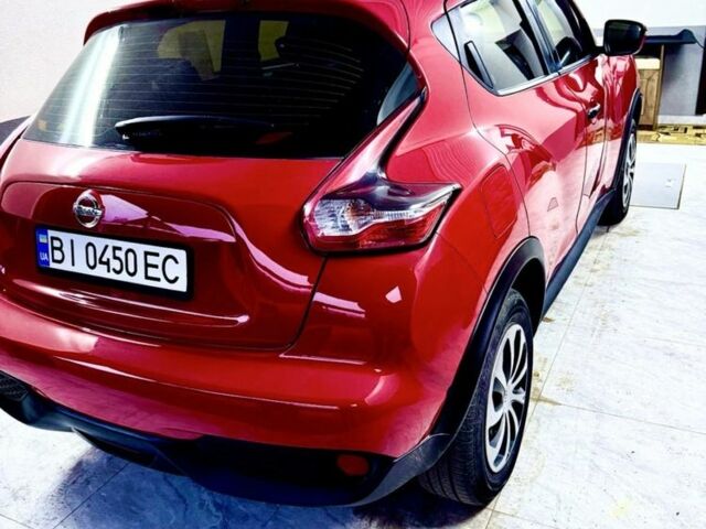 Красный Ниссан Жук, объемом двигателя 1.6 л и пробегом 45 тыс. км за 9000 $, фото 6 на Automoto.ua