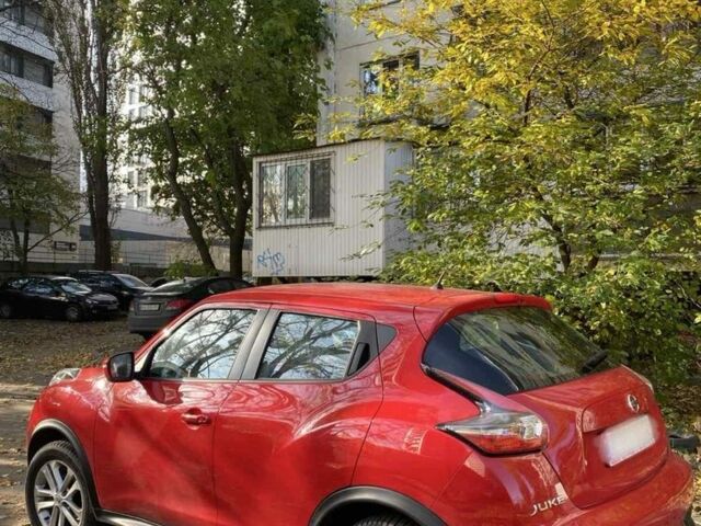 Красный Ниссан Жук, объемом двигателя 1.6 л и пробегом 42 тыс. км за 15000 $, фото 2 на Automoto.ua