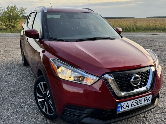 Красный Ниссан Жук, объемом двигателя 1.6 л и пробегом 82 тыс. км за 14700 $, фото 2 на Automoto.ua