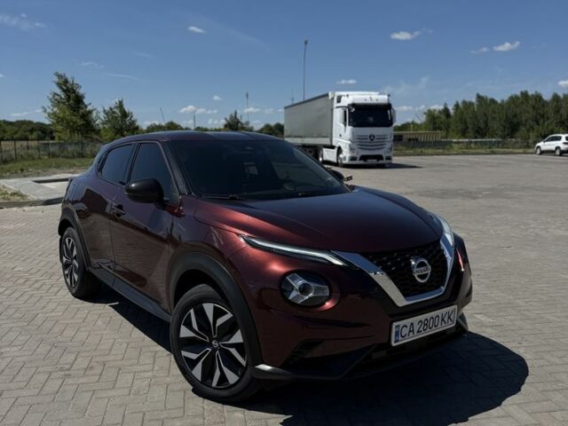 Красный Ниссан Жук, объемом двигателя 1 л и пробегом 33 тыс. км за 20300 $, фото 7 на Automoto.ua