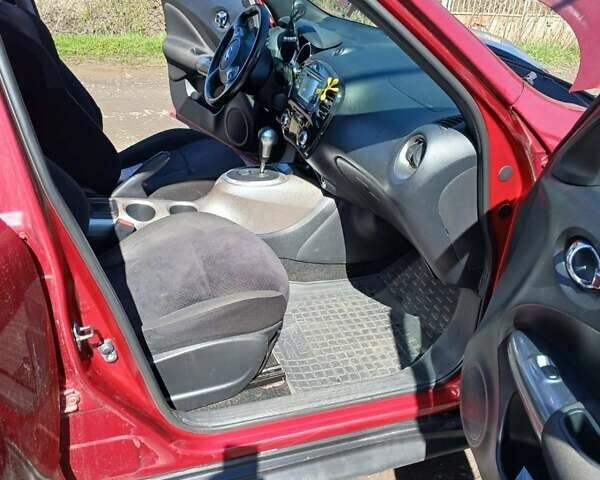 Красный Ниссан Жук, объемом двигателя 1.6 л и пробегом 156 тыс. км за 8999 $, фото 8 на Automoto.ua