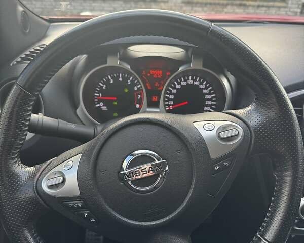 Красный Ниссан Жук, объемом двигателя 1.6 л и пробегом 99 тыс. км за 9887 $, фото 19 на Automoto.ua