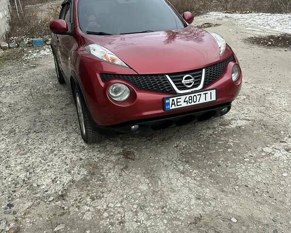 Красный Ниссан Жук, объемом двигателя 1.6 л и пробегом 136 тыс. км за 10000 $, фото 16 на Automoto.ua