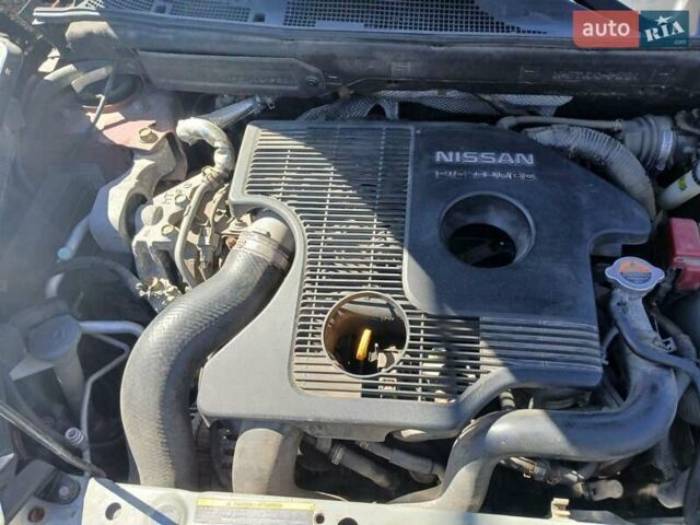 Красный Ниссан Жук, объемом двигателя 1.62 л и пробегом 170 тыс. км за 8999 $, фото 12 на Automoto.ua