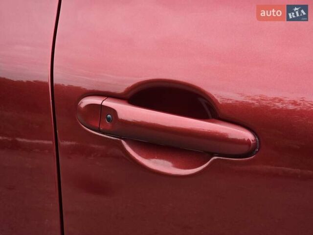 Красный Ниссан Жук, объемом двигателя 1.6 л и пробегом 216 тыс. км за 8999 $, фото 17 на Automoto.ua