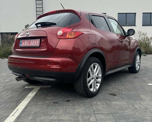 Красный Ниссан Жук, объемом двигателя 1.6 л и пробегом 98 тыс. км за 9988 $, фото 14 на Automoto.ua