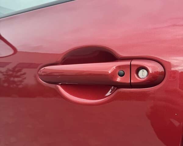 Красный Ниссан Жук, объемом двигателя 1.6 л и пробегом 98 тыс. км за 9988 $, фото 23 на Automoto.ua