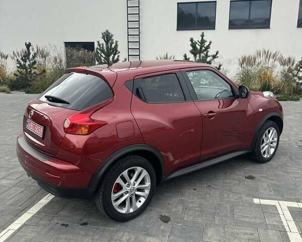 Красный Ниссан Жук, объемом двигателя 1.6 л и пробегом 98 тыс. км за 9988 $, фото 15 на Automoto.ua