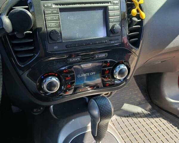 Красный Ниссан Жук, объемом двигателя 1.6 л и пробегом 156 тыс. км за 8999 $, фото 19 на Automoto.ua