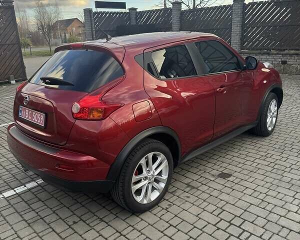 Красный Ниссан Жук, объемом двигателя 1.6 л и пробегом 99 тыс. км за 9887 $, фото 11 на Automoto.ua