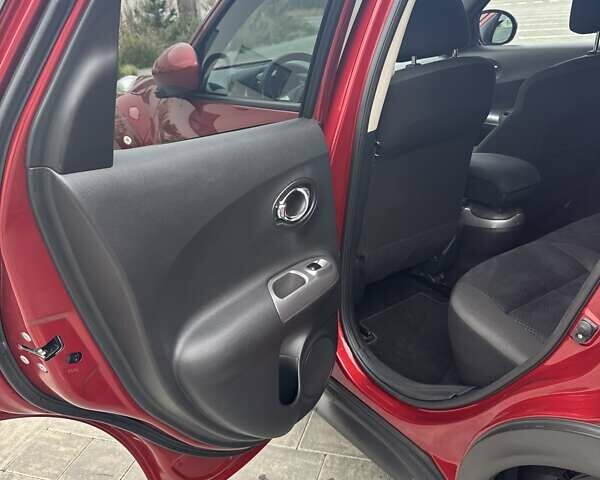 Красный Ниссан Жук, объемом двигателя 1.6 л и пробегом 98 тыс. км за 9988 $, фото 38 на Automoto.ua