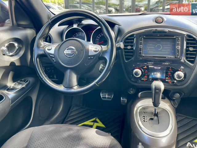 Красный Ниссан Жук, объемом двигателя 1.6 л и пробегом 91 тыс. км за 11500 $, фото 16 на Automoto.ua