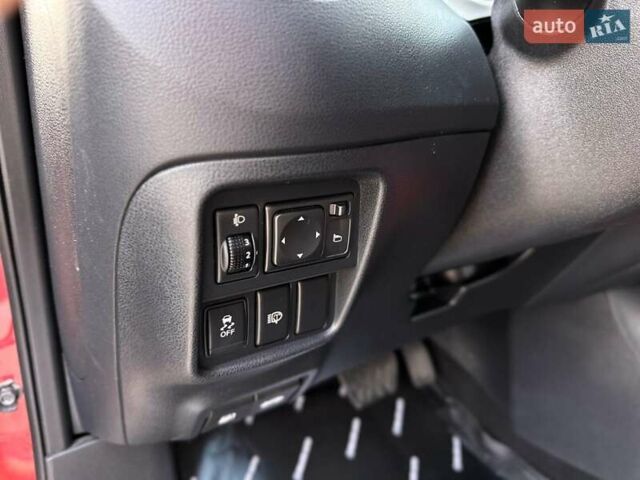 Червоний Ніссан Жук, об'ємом двигуна 1.6 л та пробігом 124 тис. км за 10200 $, фото 41 на Automoto.ua