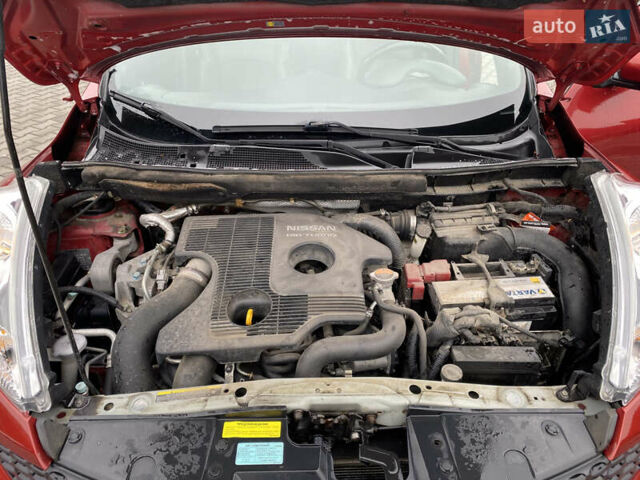 Красный Ниссан Жук, объемом двигателя 1.6 л и пробегом 119 тыс. км за 11000 $, фото 32 на Automoto.ua