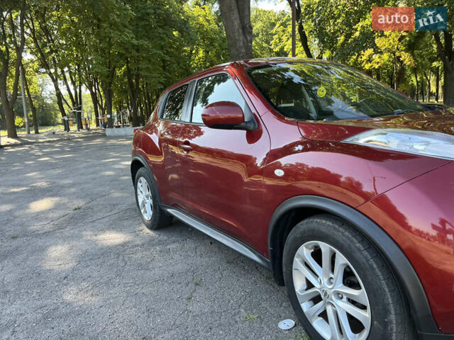 Ніссан Жук 2011 у Дніпро (Дніпропетровську) на Automoto.ua Червоний Ніссан Жук, об'ємом двигуна 1.5 л та пробігом 237 тис. км за 8700 $, фото 3 на Automoto.ua