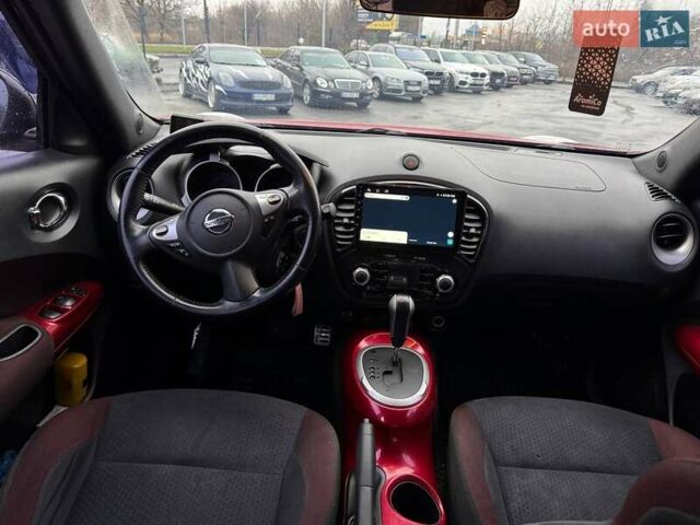 Красный Ниссан Жук, объемом двигателя 1.62 л и пробегом 130 тыс. км за 9999 $, фото 27 на Automoto.ua