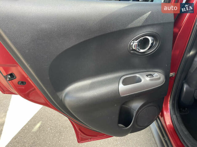 Красный Ниссан Жук, объемом двигателя 1.6 л и пробегом 91 тыс. км за 11500 $, фото 35 на Automoto.ua