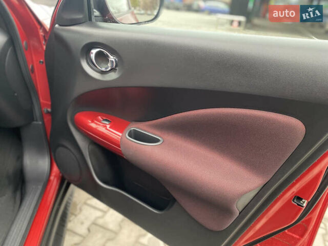Красный Ниссан Жук, объемом двигателя 1.6 л и пробегом 119 тыс. км за 11000 $, фото 28 на Automoto.ua