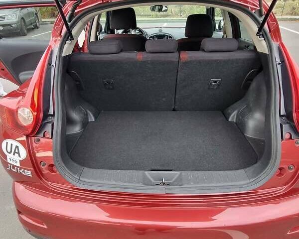 Красный Ниссан Жук, объемом двигателя 1.6 л и пробегом 41 тыс. км за 12999 $, фото 5 на Automoto.ua