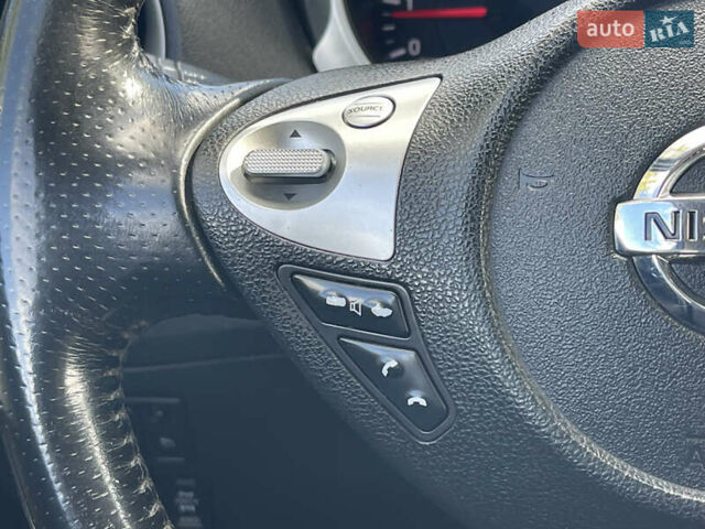 Красный Ниссан Жук, объемом двигателя 1.6 л и пробегом 91 тыс. км за 11500 $, фото 18 на Automoto.ua