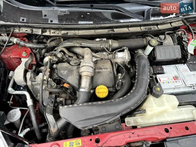 Ниссан Жук 2011 в Ужгороде на Automoto.ua Красный Ниссан Жук, объемом двигателя 1.5 л и пробегом 270 тыс. км за 10200 $, фото 6 на Automoto.ua