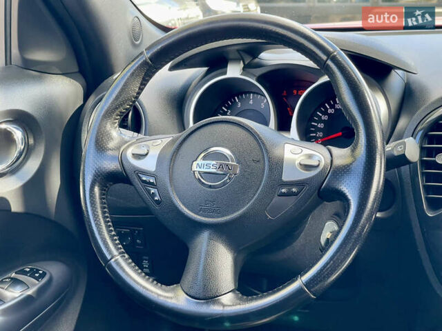 Красный Ниссан Жук, объемом двигателя 1.6 л и пробегом 91 тыс. км за 11500 $, фото 17 на Automoto.ua