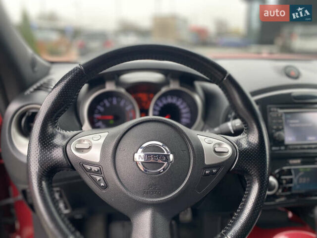 Красный Ниссан Жук, объемом двигателя 1.6 л и пробегом 119 тыс. км за 11000 $, фото 19 на Automoto.ua