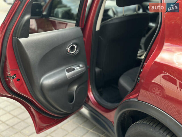 Червоний Ніссан Жук, об'ємом двигуна 1.6 л та пробігом 151 тис. км за 10000 $, фото 25 на Automoto.ua