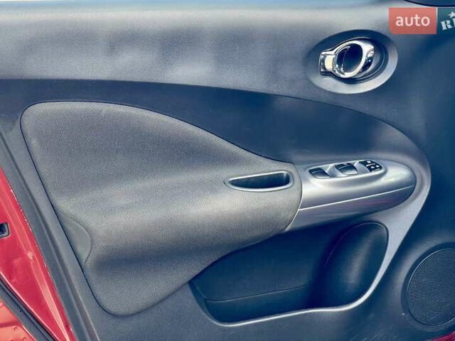 Красный Ниссан Жук, объемом двигателя 1.6 л и пробегом 91 тыс. км за 11500 $, фото 11 на Automoto.ua