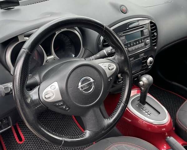 Красный Ниссан Жук, объемом двигателя 1.6 л и пробегом 144 тыс. км за 8900 $, фото 13 на Automoto.ua