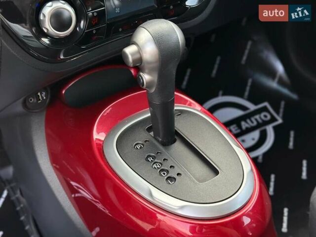 Червоний Ніссан Жук, об'ємом двигуна 1.6 л та пробігом 124 тис. км за 10200 $, фото 42 на Automoto.ua