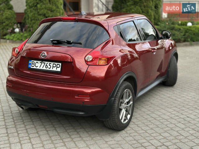 Червоний Ніссан Жук, об'ємом двигуна 1.6 л та пробігом 151 тис. км за 10000 $, фото 3 на Automoto.ua