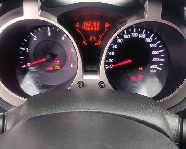 Красный Ниссан Жук, объемом двигателя 1.46 л и пробегом 192 тыс. км за 10300 $, фото 8 на Automoto.ua