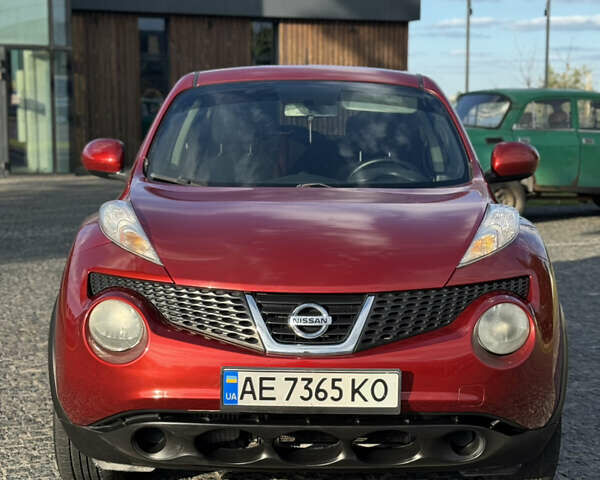 Красный Ниссан Жук, объемом двигателя 1.6 л и пробегом 144 тыс. км за 7899 $, фото 6 на Automoto.ua