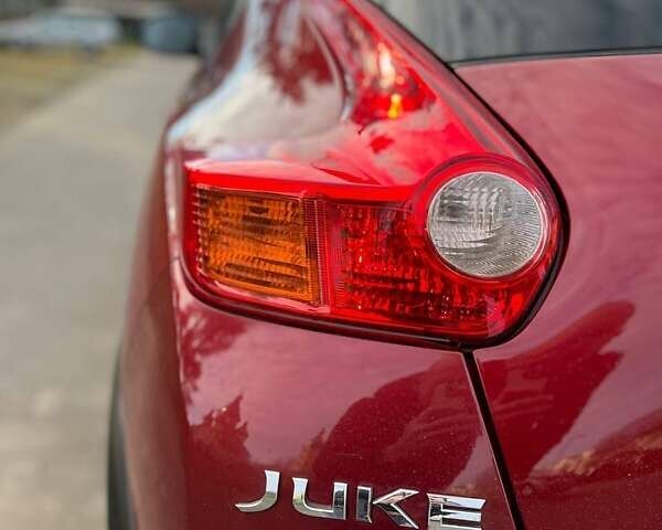 Красный Ниссан Жук, объемом двигателя 1.6 л и пробегом 160 тыс. км за 9797 $, фото 21 на Automoto.ua