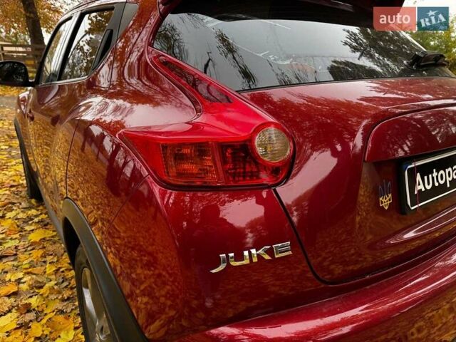 Красный Ниссан Жук, объемом двигателя 1.6 л и пробегом 131 тыс. км за 9990 $, фото 7 на Automoto.ua