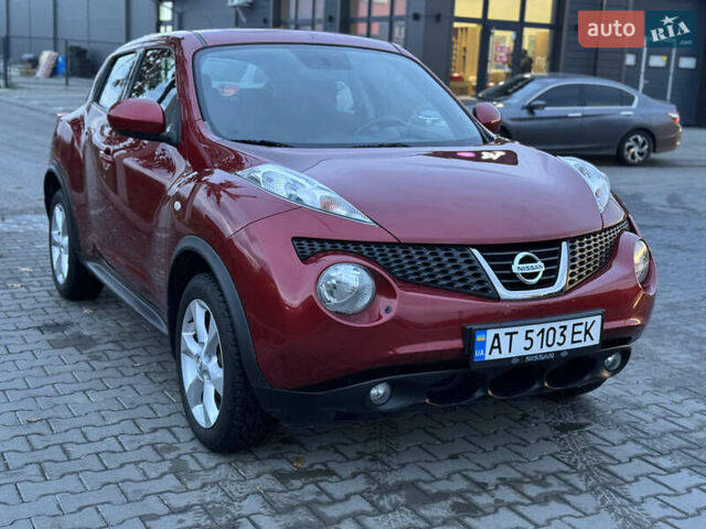 Красный Ниссан Жук, объемом двигателя 1.6 л и пробегом 96 тыс. км за 11200 $, фото 6 на Automoto.ua
