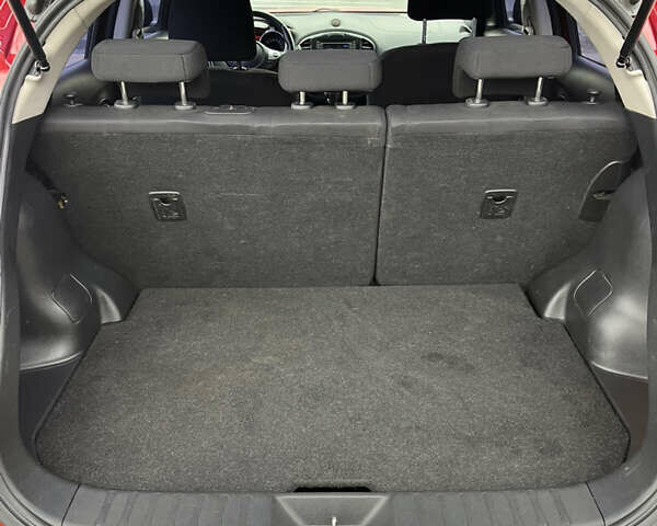 Красный Ниссан Жук, объемом двигателя 1.6 л и пробегом 199 тыс. км за 9800 $, фото 16 на Automoto.ua