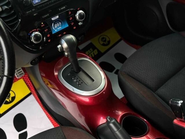 Красный Ниссан Жук, объемом двигателя 1.6 л и пробегом 209 тыс. км за 10900 $, фото 12 на Automoto.ua