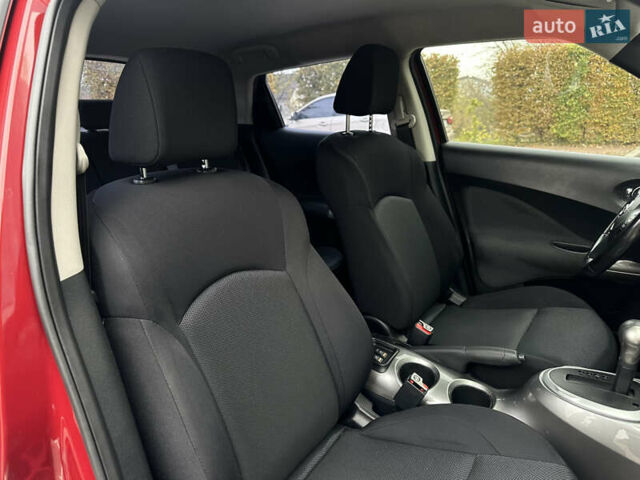 Красный Ниссан Жук, объемом двигателя 1.6 л и пробегом 130 тыс. км за 10500 $, фото 46 на Automoto.ua