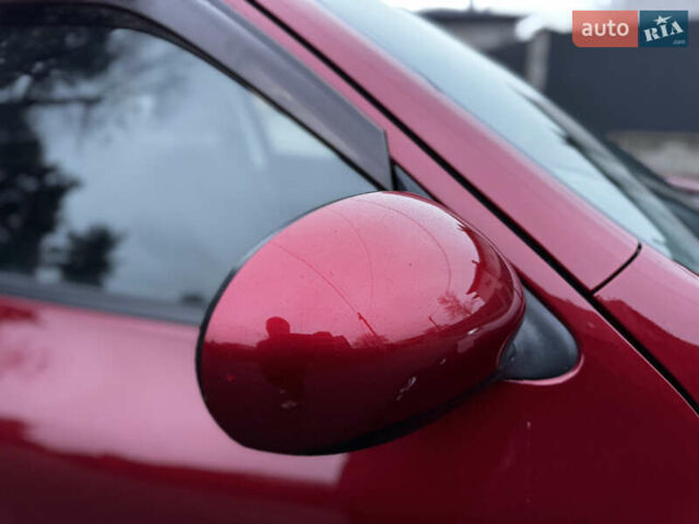 Червоний Ніссан Жук, об'ємом двигуна 1.6 л та пробігом 97 тис. км за 10750 $, фото 35 на Automoto.ua