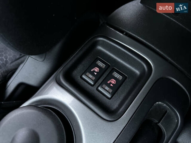 Червоний Ніссан Жук, об'ємом двигуна 1.6 л та пробігом 97 тис. км за 10750 $, фото 56 на Automoto.ua