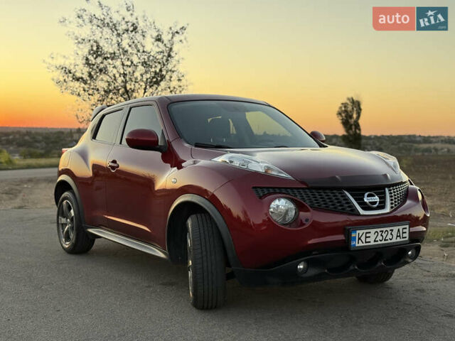 Красный Ниссан Жук, объемом двигателя 1.6 л и пробегом 168 тыс. км за 10900 $, фото 12 на Automoto.ua