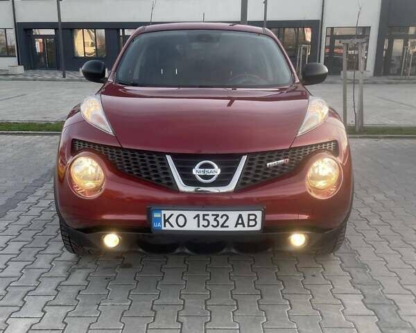 Красный Ниссан Жук, объемом двигателя 1.6 л и пробегом 117 тыс. км за 10200 $, фото 1 на Automoto.ua