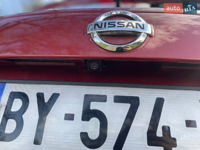 Красный Ниссан Жук, объемом двигателя 1.5 л и пробегом 197 тыс. км за 8950 $, фото 27 на Automoto.ua