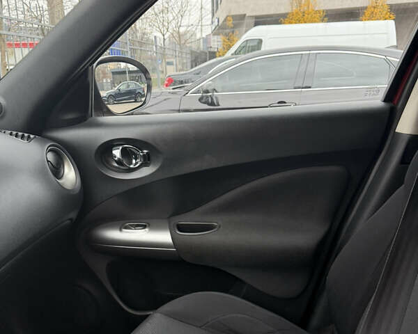 Червоний Ніссан Жук, об'ємом двигуна 1.6 л та пробігом 166 тис. км за 9600 $, фото 9 на Automoto.ua