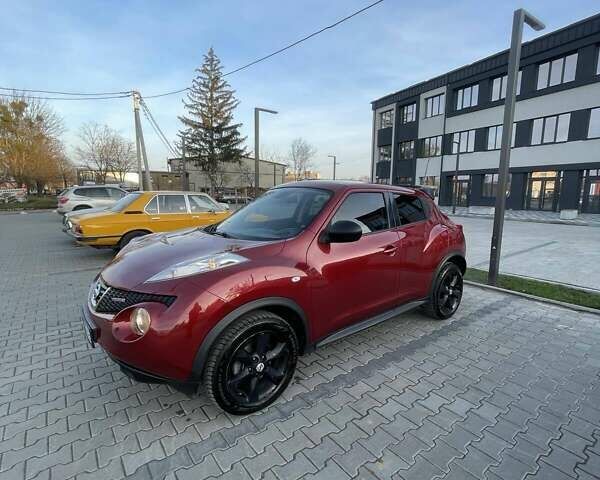 Красный Ниссан Жук, объемом двигателя 1.6 л и пробегом 117 тыс. км за 10200 $, фото 13 на Automoto.ua